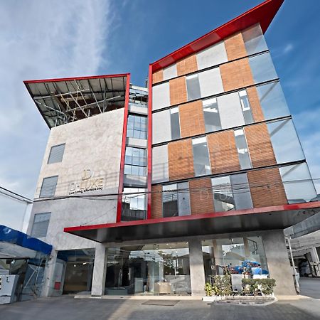 D-Luxe Hotel Kochi Ngoại thất bức ảnh
