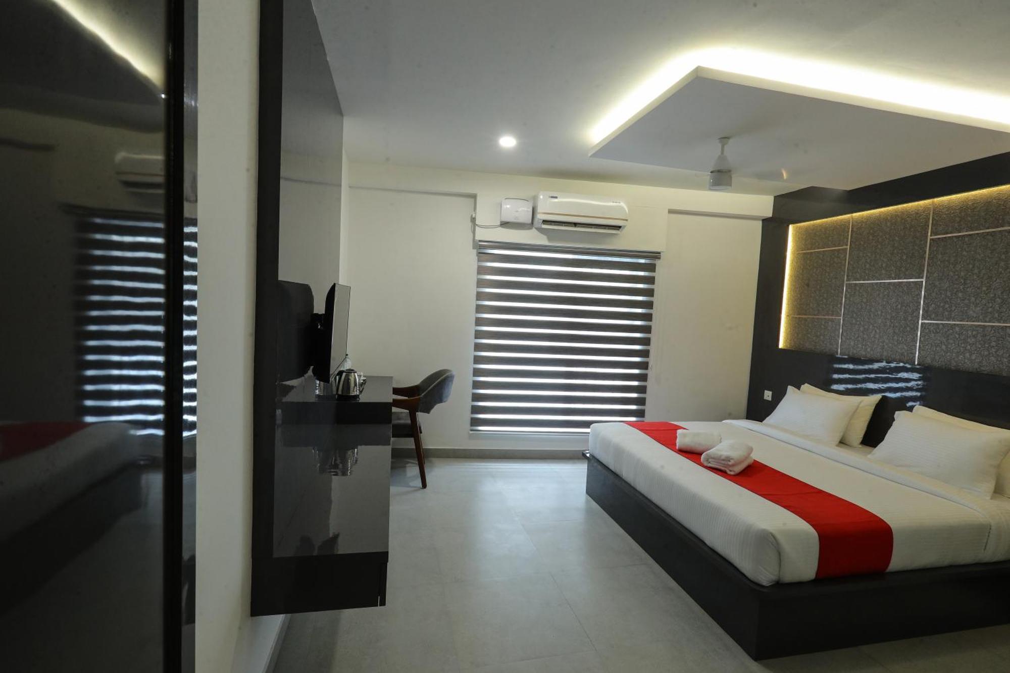 D-Luxe Hotel Kochi Ngoại thất bức ảnh